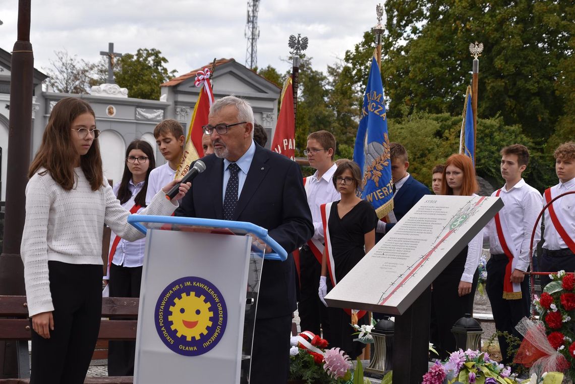 Nie znając historii swojej ojczyzny, nie jesteśmy w stanie budować przyszłości Nie znając historii swojej ojczyzny, nie jesteśmy w stanie budować przyszłości