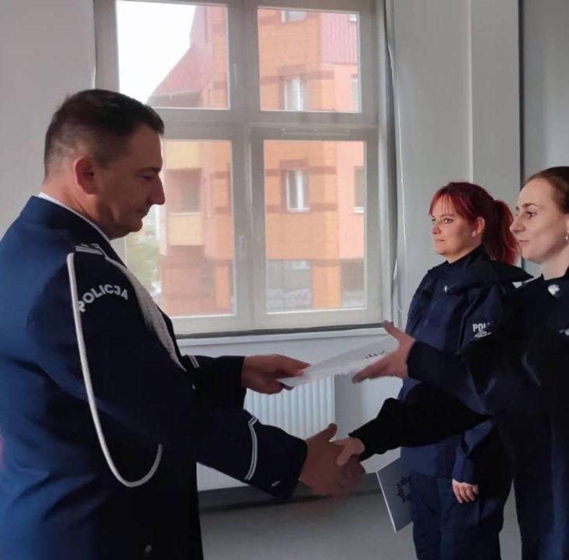 Oława. Nowe policjantki ślubowały. Przed nimi kurs!