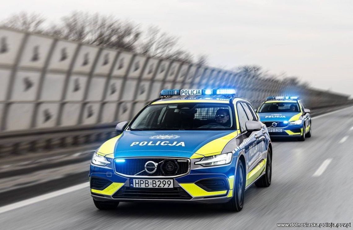 Nowe Volvo V60 w oławskiej Policji