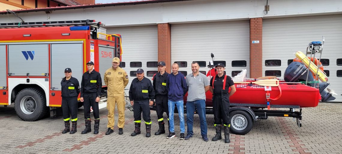 Nowy sprzęt trafił do Ochotniczej Straży Pożarnej z Jelcza-Laskowic Nowy sprzęt trafił do Ochotniczej Straży Pożarnej z Jelcza-Laskowic