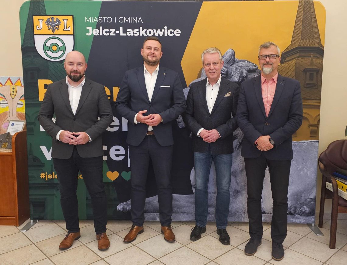 O czym burmistrz rozmawiał z marszałkiem?