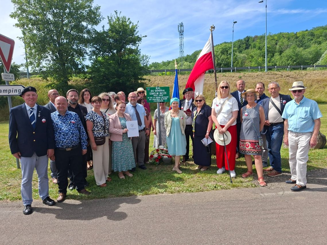 Bohaterowie nie odchodzą, dopóki żyje pamięć o ich czynach Bohaterowie nie odchodzą, dopóki żyje pamięć o ich czynach