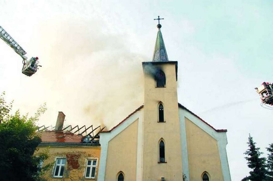 Okradł poszkodowanych w pożarze