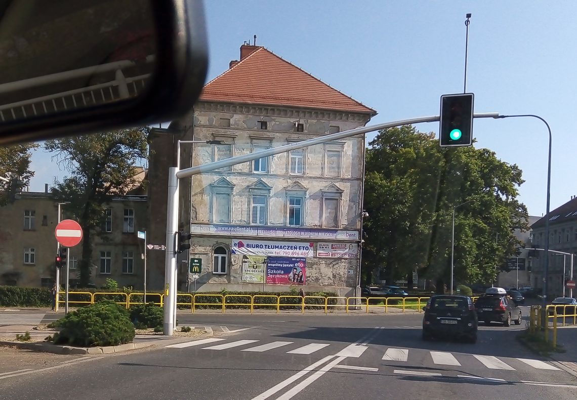 OŁAWA Czytelnik proponuje dwa MINUSY