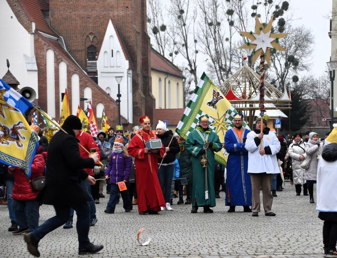 OŁAWA Trzech króli, trzy parafie i jeden orszak (GALERIA)