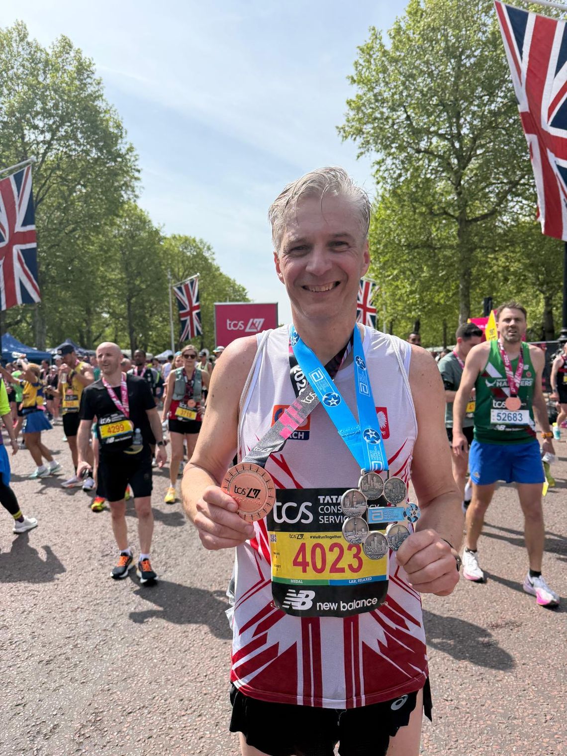 Oławianin w elitarnym gronie maratończyków. Janusz Błach ukończył sześć największych maratonów świata