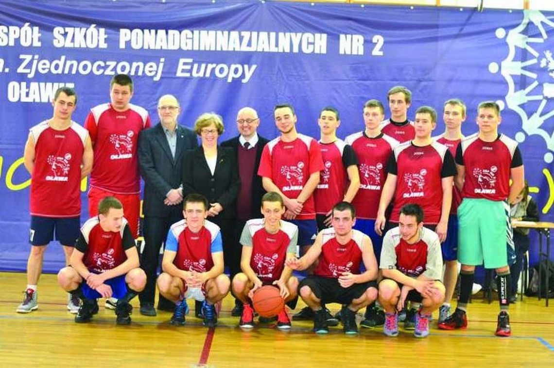 Oławskie "Wilki" lepsze od Długołęki