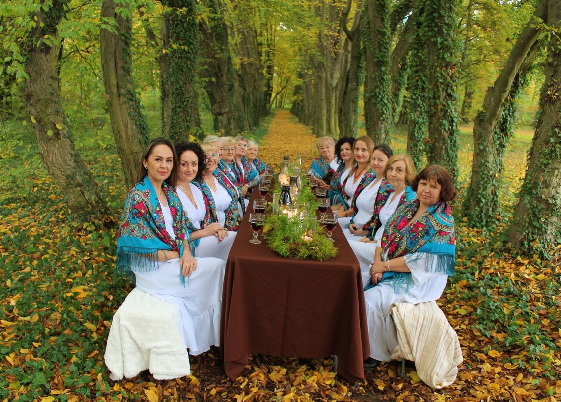 "Oleśniczanki" w jesiennej odsłonie (GALERIA ZDJĘĆ) "Oleśniczanki" w jesiennej odsłonie (GALERIA ZDJĘĆ)