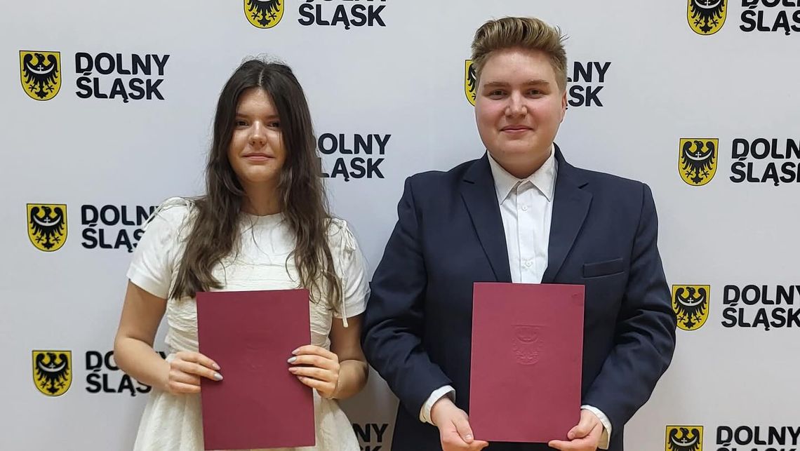 Oliwia i Patryk wiedzą najwięcej o Unii Europejskiej. W nagrodę pojadą do Brukseli