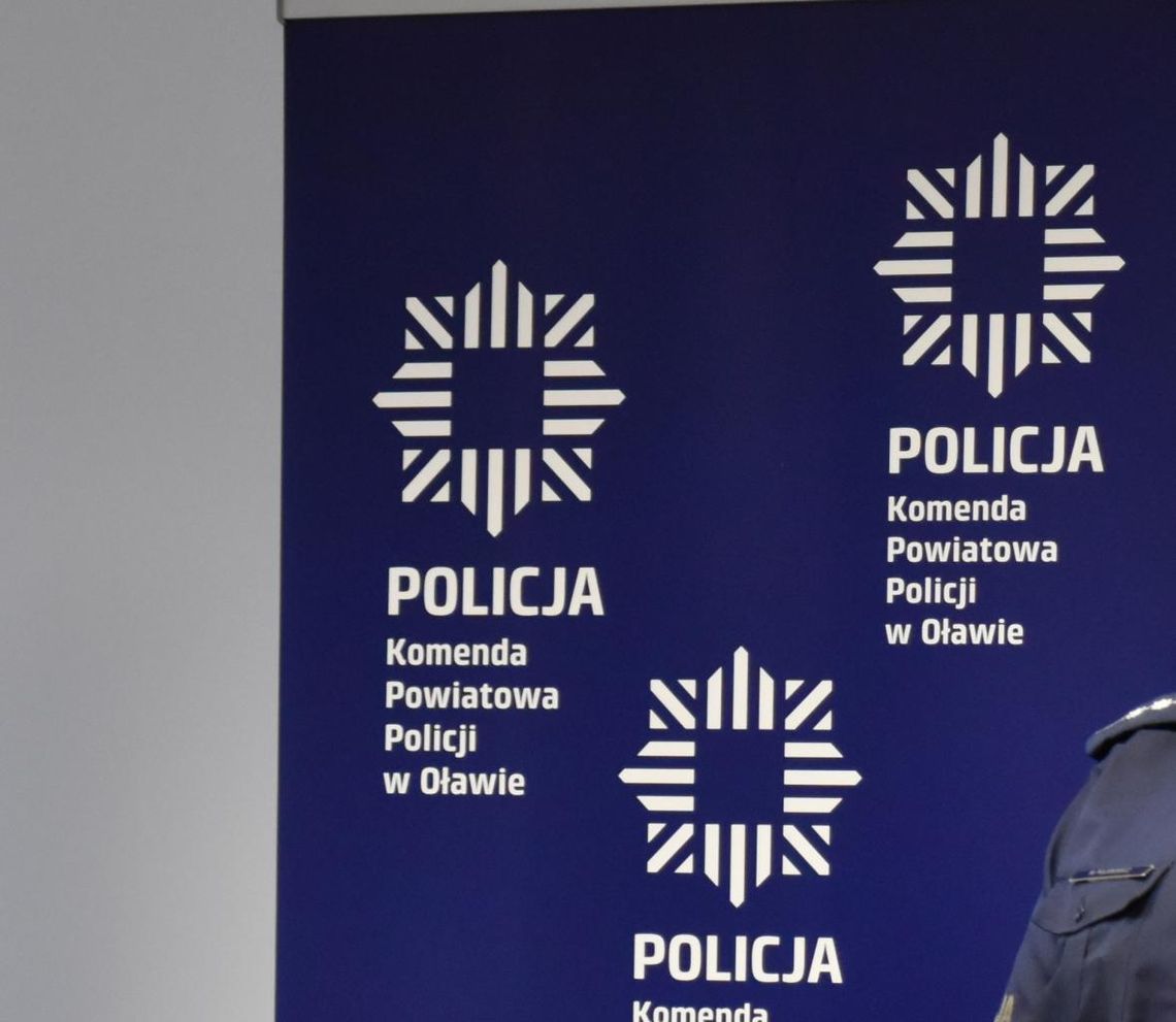 Padła ofiarą oszusta. Podszywał się pod policjanta. Straciła 20 tys. zł!