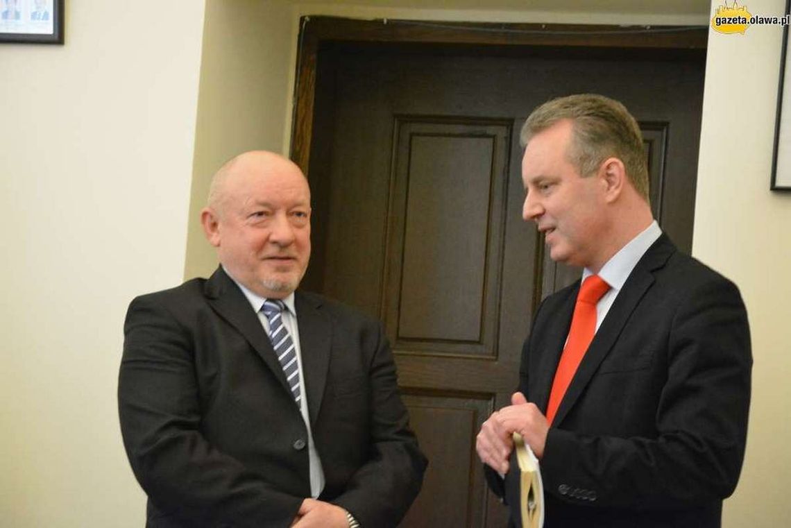 Pensja Szczęśniaka i nowy wiceburmistrz Pensja Szczęśniaka i nowy wiceburmistrz