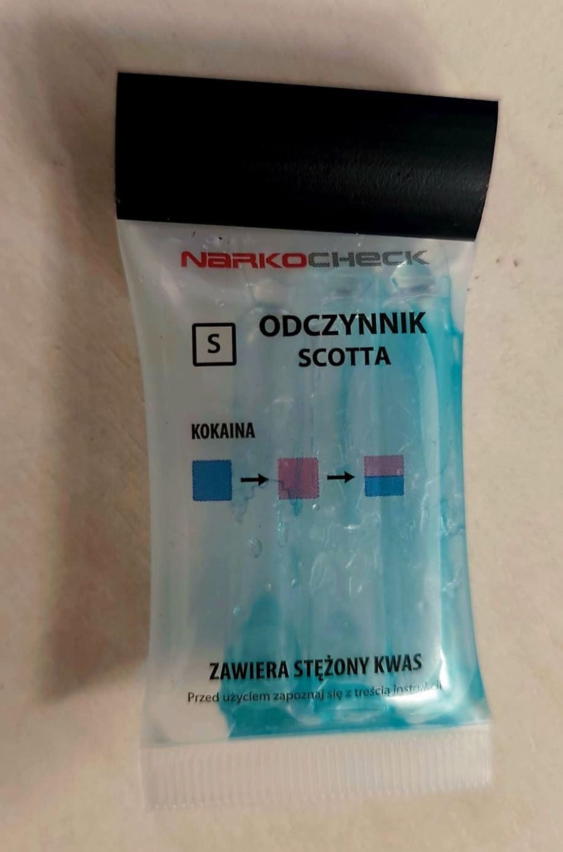 Po kłótni z partnerką, zniszczył jej samochód. Miał przy sobie kokainę
