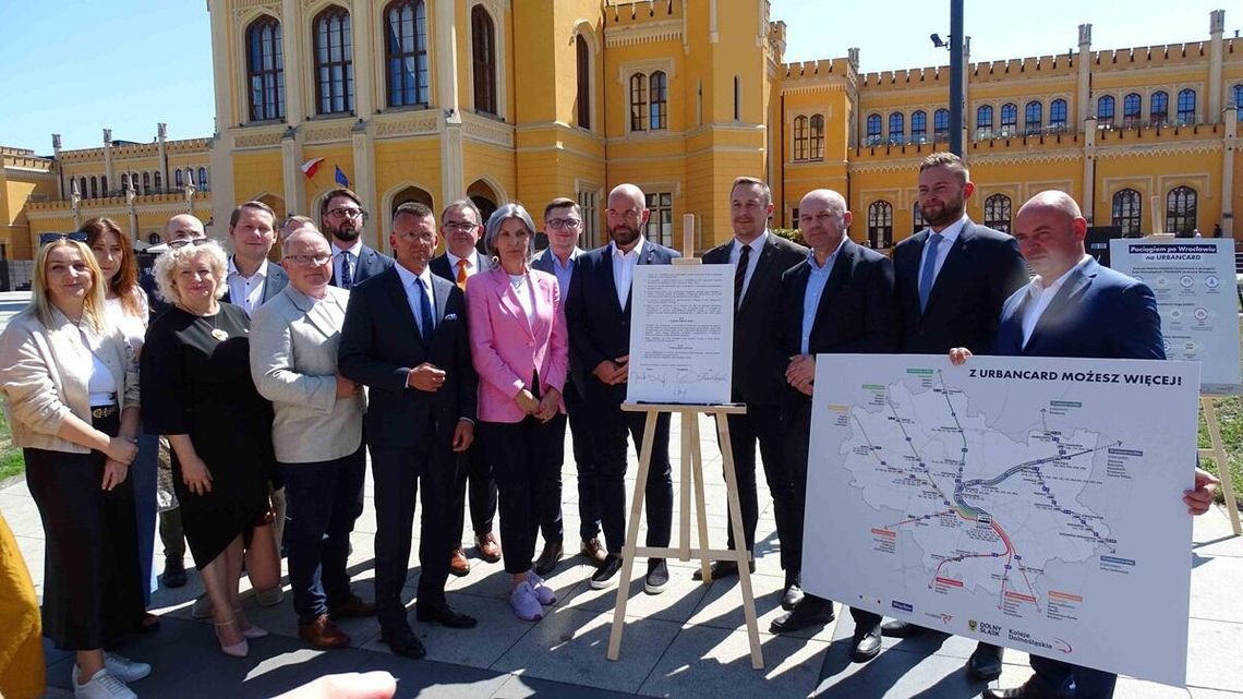 Po Wrocławiu można już jeździć pociągiem z biletem miejskim