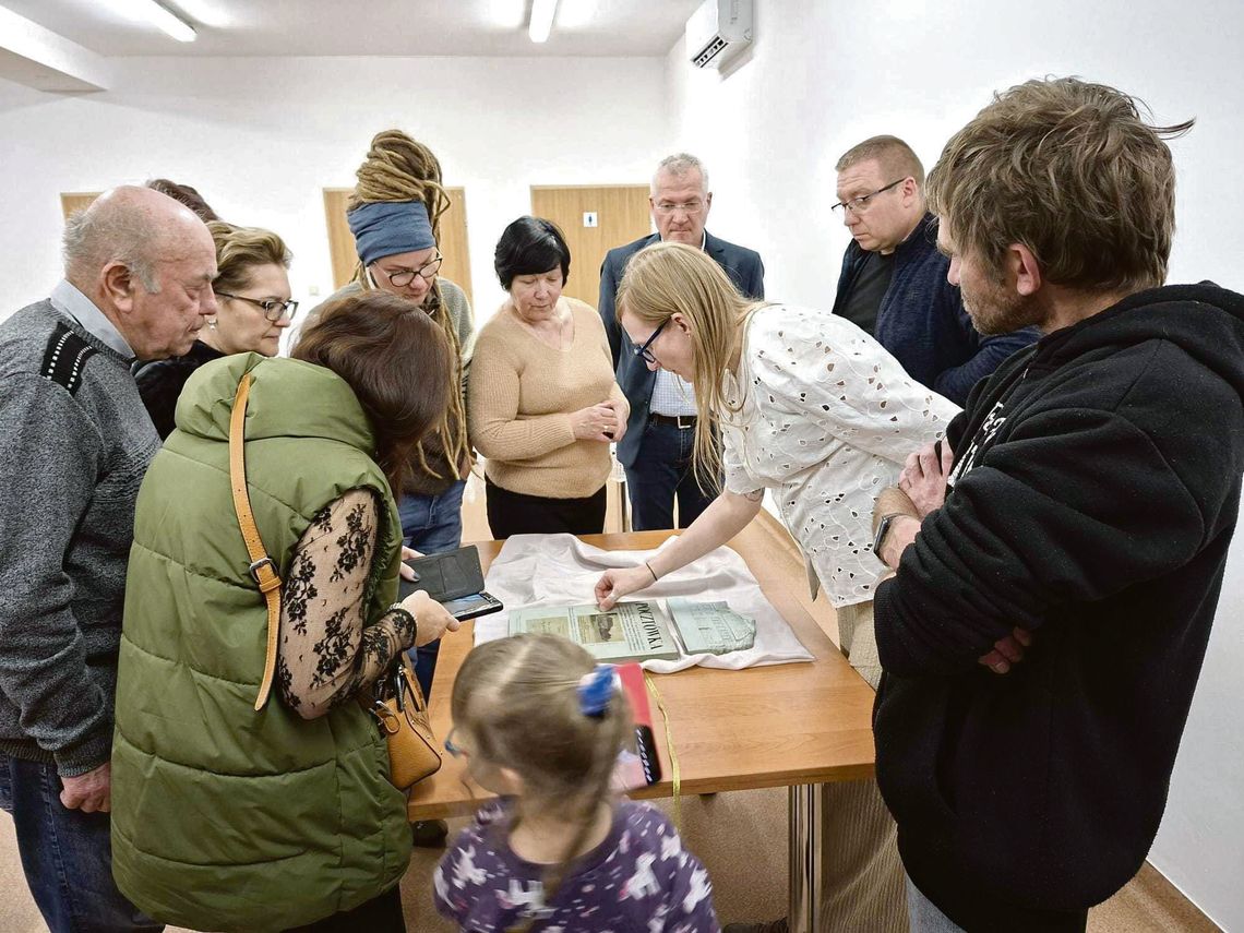 Pocztówka, która wróciła... na tablicę pamiątkową Pocztówka, która wróciła... na tablicę pamiątkową