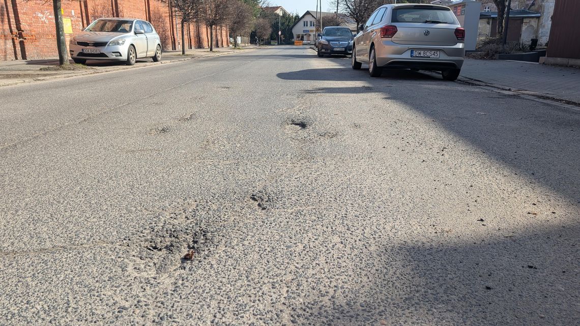 Podpisano umowę z firmą, która zajmie się remontem dróg po zimie