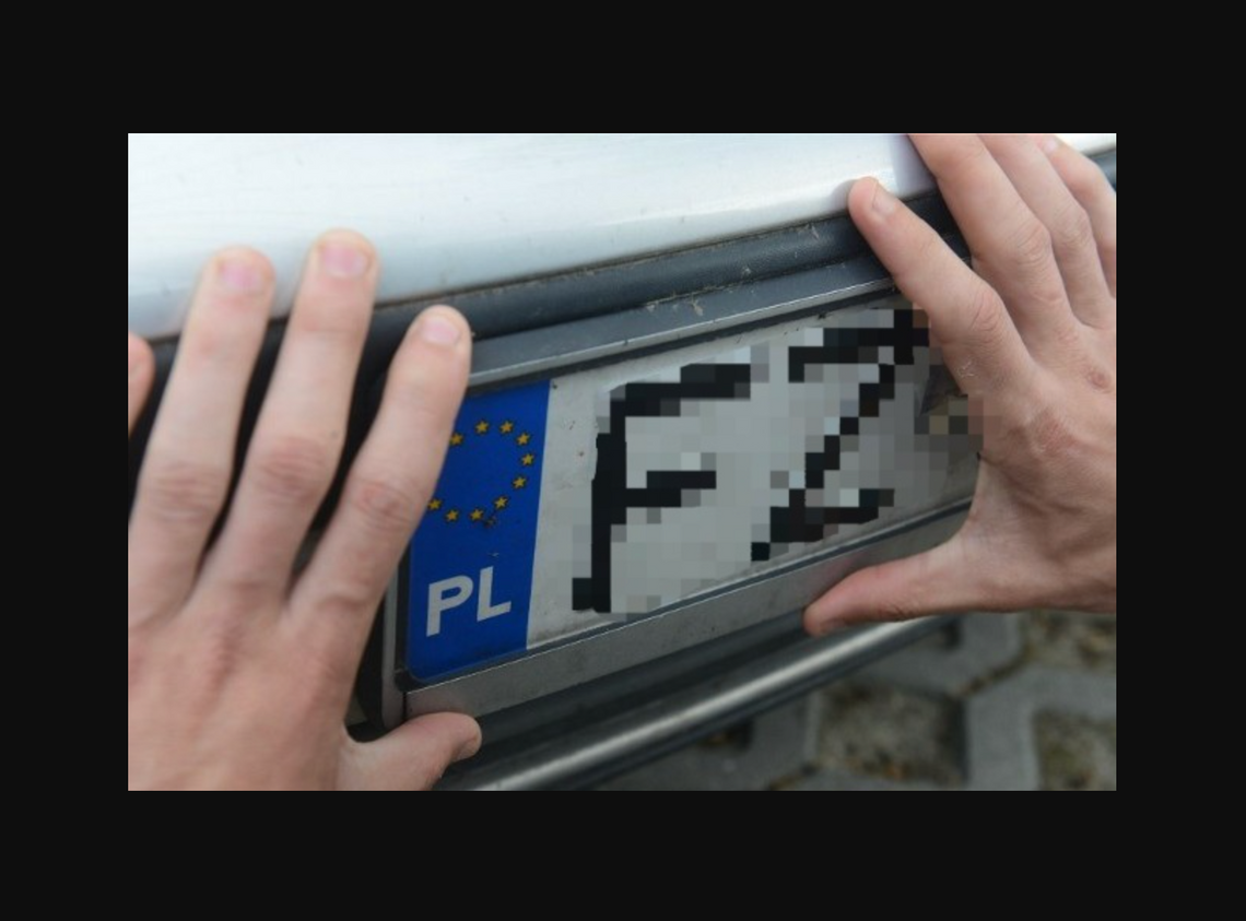 Policja zatrzymała złodziei tablic rejestracyjnych