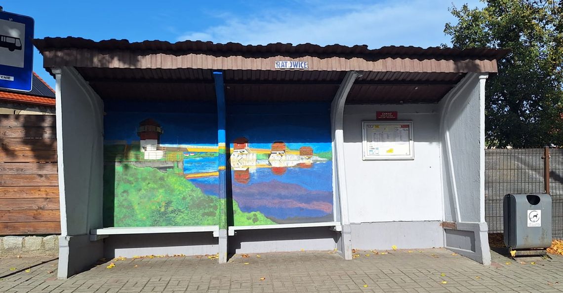 Pomalowali przystanki. Jak się Wam podoba taki pomysł?