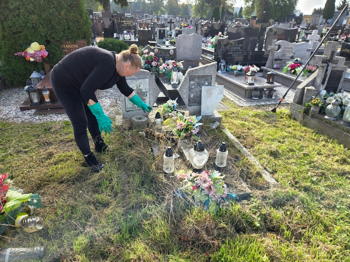 Posprzątali groby i tak ma być co roku Posprzątali groby i tak ma być co roku