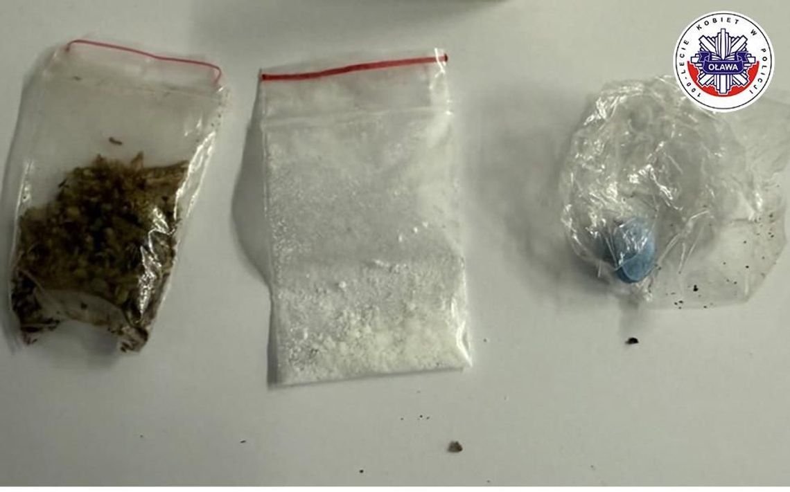 Poszukiwany 34-latek z narkotykami zatrzymany po nieudanej ucieczce rowerem