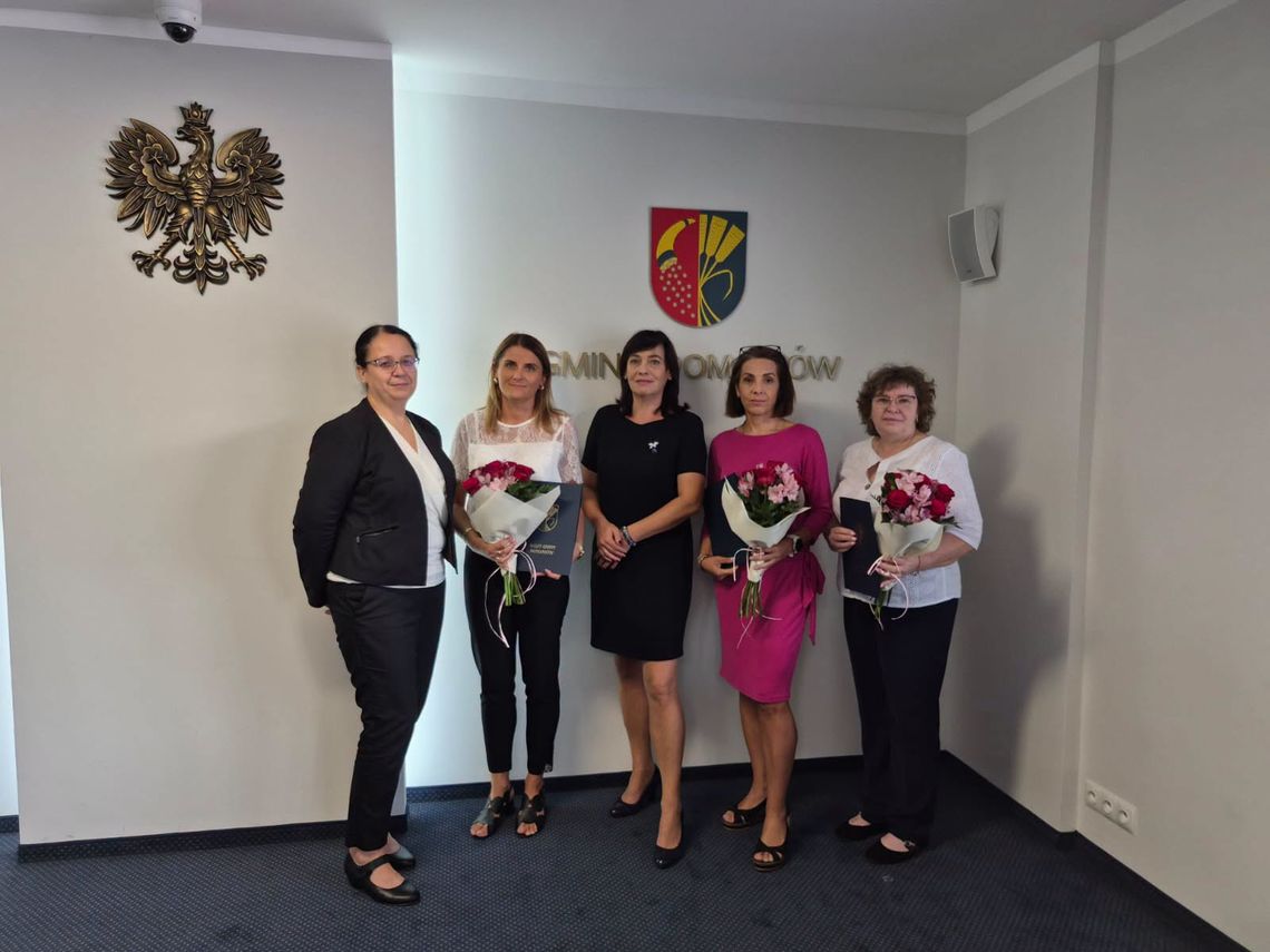 Powierzenia dla dyrektorek i akty mianowania dla nauczycielek Powierzenia dla dyrektorek i akty mianowania dla nauczycielek