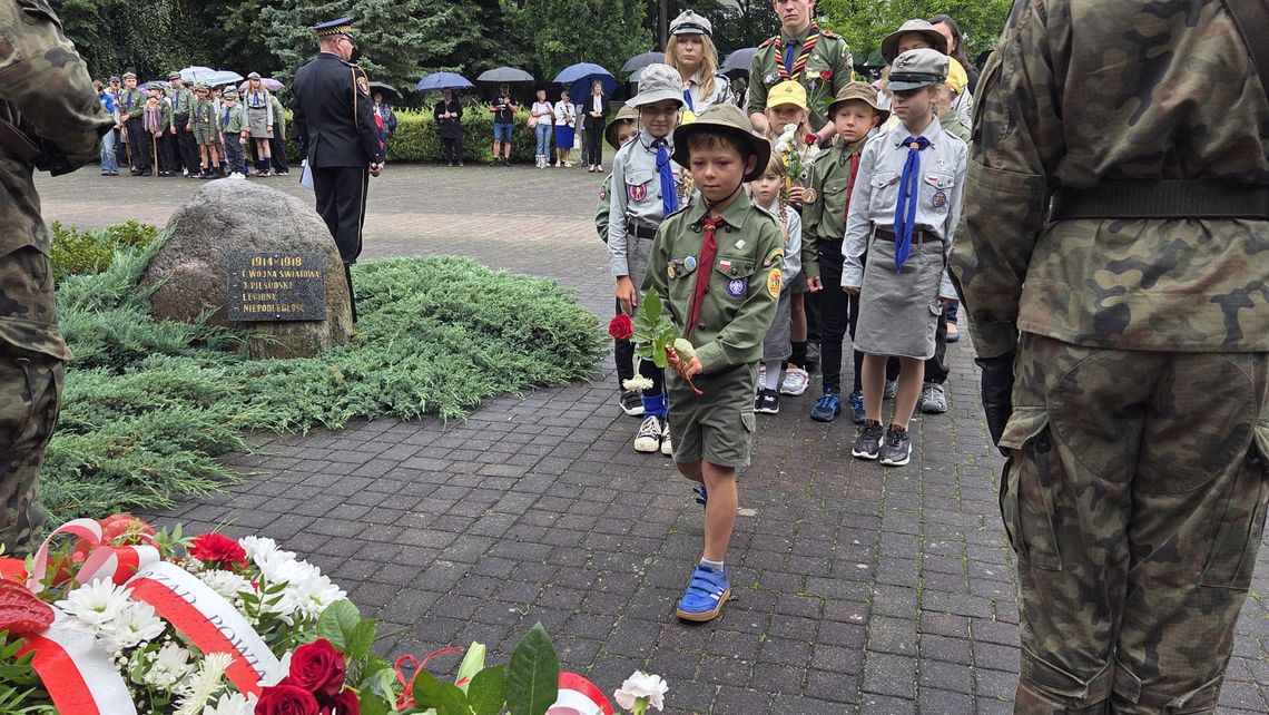 Powstańcom oddali cześć! (GALERIA)