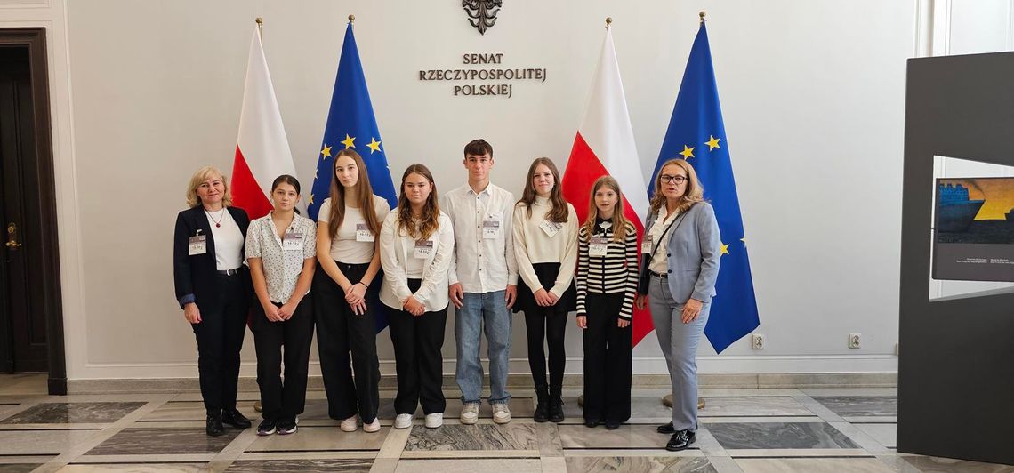 Przedstawiciele szkoły w Marcinkowicach na konferencji w Senacie RP