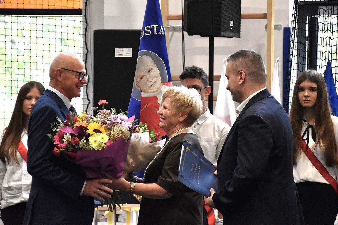 80 lat szkoły i nowe otwarcie 80 lat szkoły i nowe otwarcie