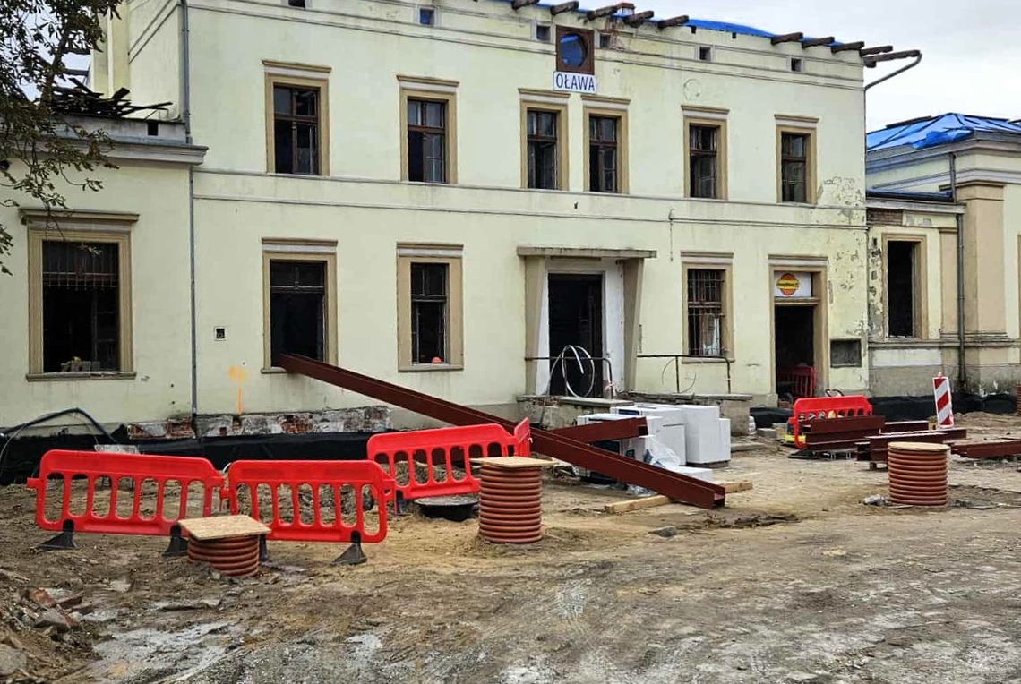 Apel do premiera (!) w sprawie kasy biletowej podzielił oławskich radnych