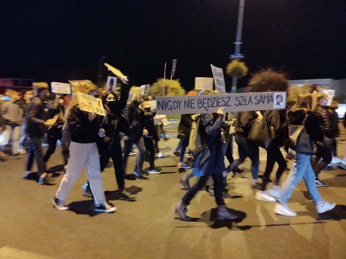 Radni z Sejmiku wspierają protestujące kobiety