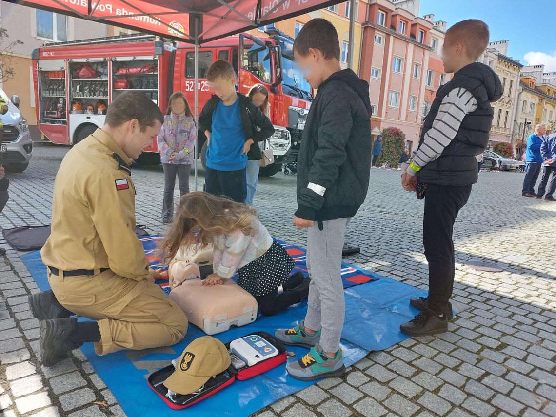 Ratowali 10-latkę na Młyńskiej Ratowali 10-latkę na Młyńskiej