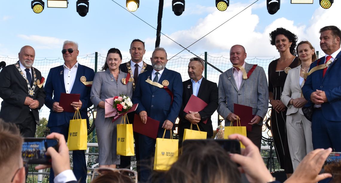 Rolnicy z gminy Oława "Zasłużeni dla Rolnictwa" Rolnicy z gminy Oława "Zasłużeni dla Rolnictwa"