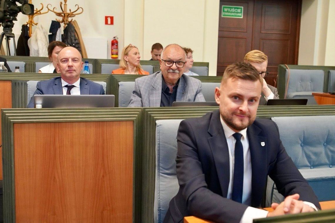 Są dodatkowe pieniądze na drogi dojazdowe Są dodatkowe pieniądze na drogi dojazdowe