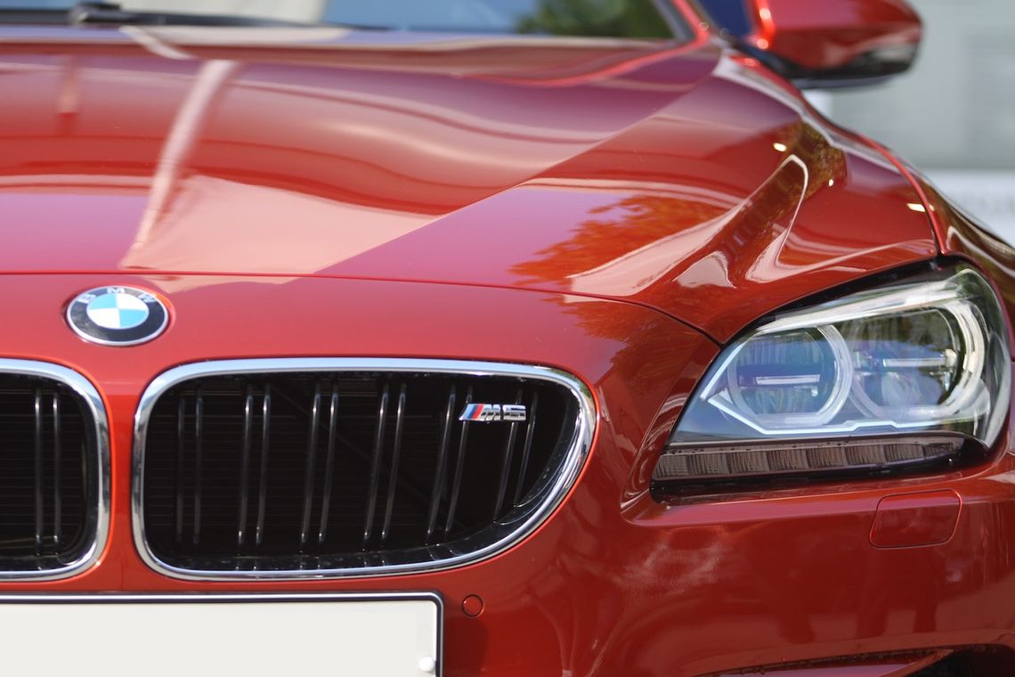 Samochody BMW: Elegancja i wydajność