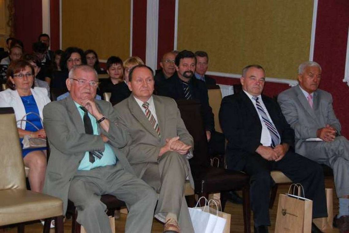 Słuchaj, będziemy robić te powiaty!