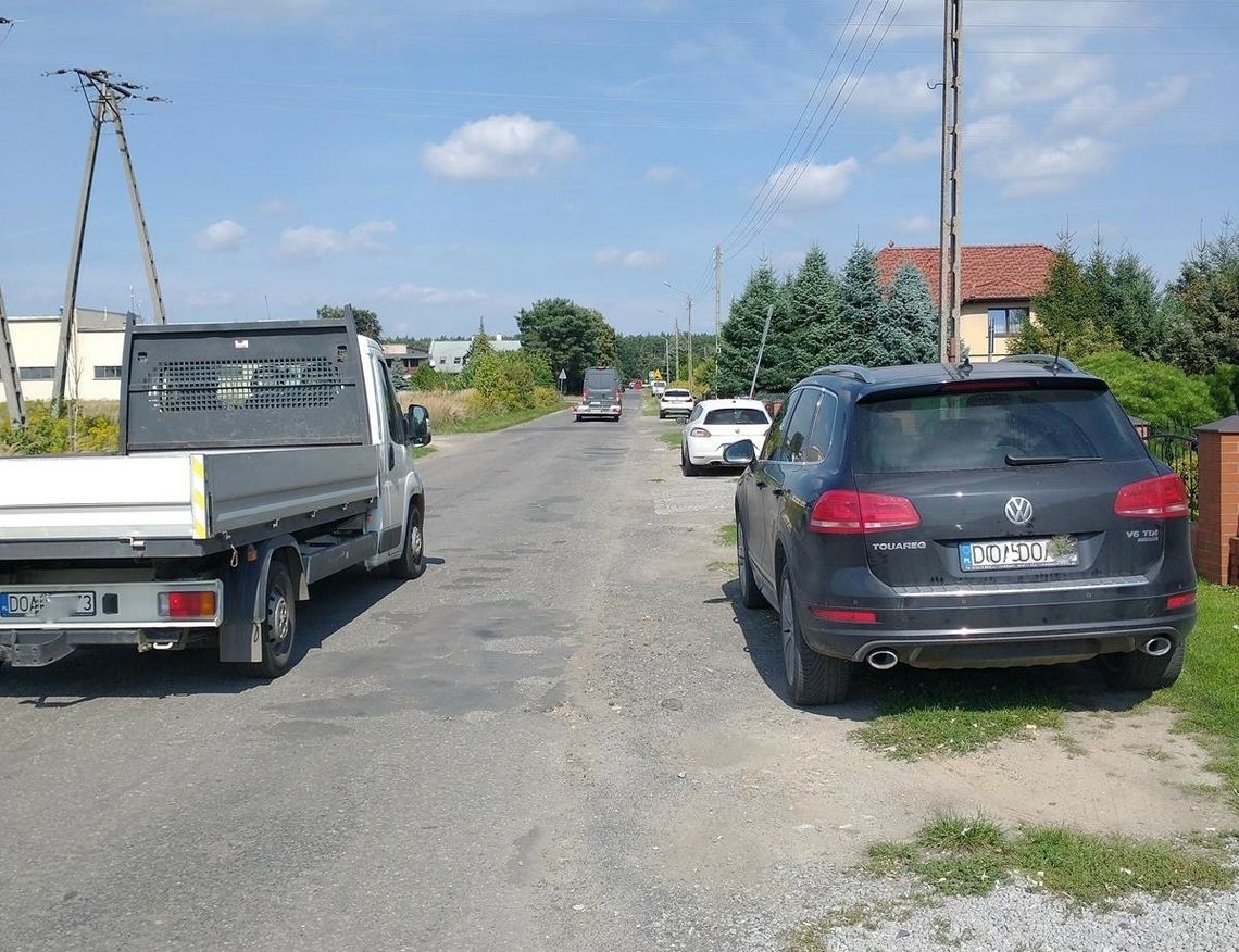 Sołtys walczy o chodnik Sołtys walczy o chodnik