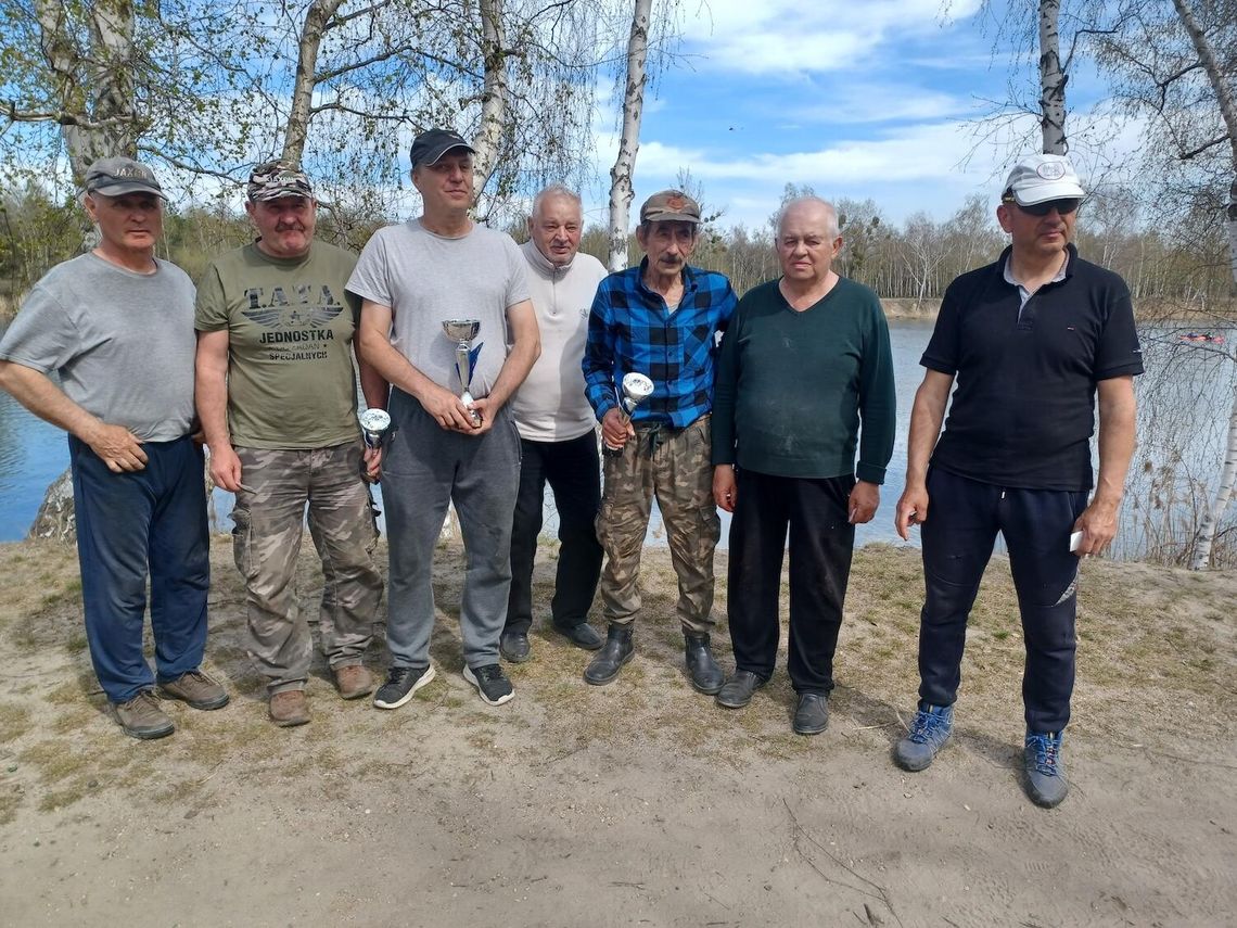 Spławikowe rozpoczęcie sezonu nad jelczańskim stawem