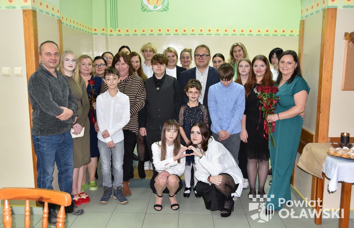 Spotkali się w Domu Dziecka w Oławie z okazji Dnia Pracownika Socjalnego