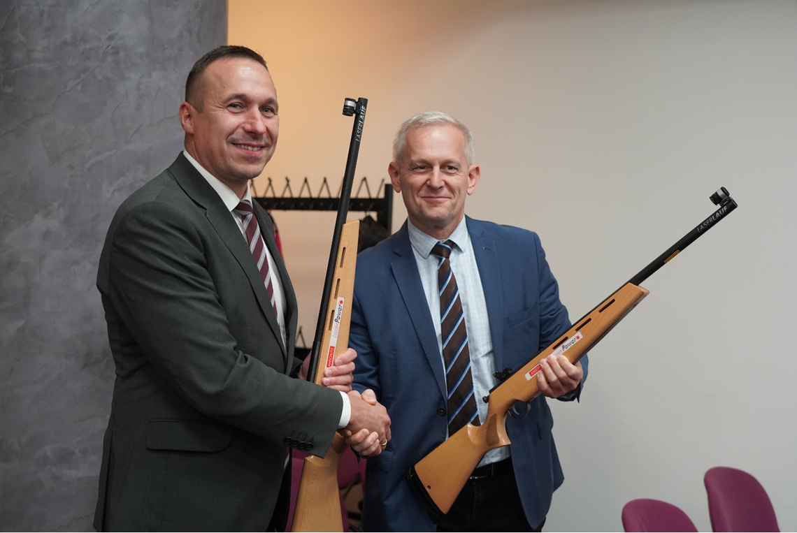 Strzelnica w każdej szkole - nowy program Urzędu Marszałkowskiego Województwa Dolnośląskiego Strzelnica w szkole
