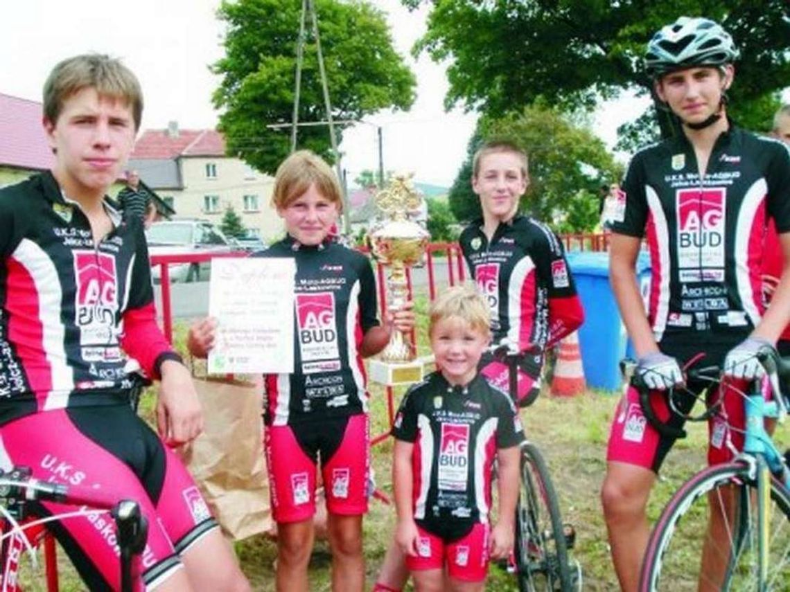 Sukcesy kolarzy „Agbudu”