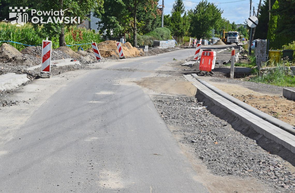 Ta droga wkrótce będzie jak nowa Ta droga wkrótce będzie jak nowa