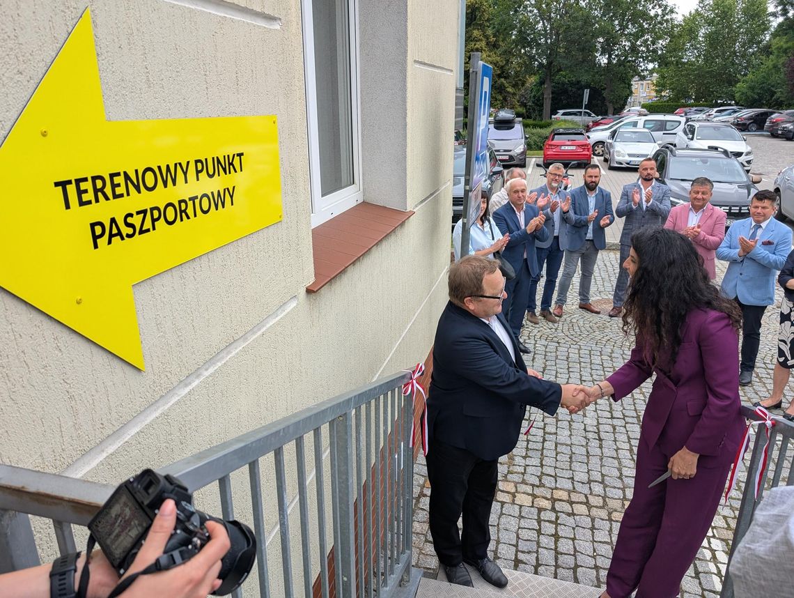 Terenowy Punkt Paszportowy w Oławie już otwarty
