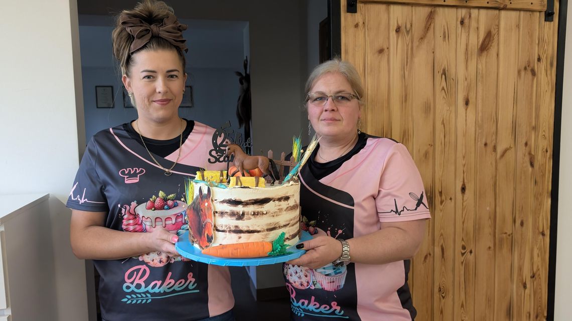 Tort dla konia (cz.1) One zrobiły ten wyjątkowy tort na urodziny konia