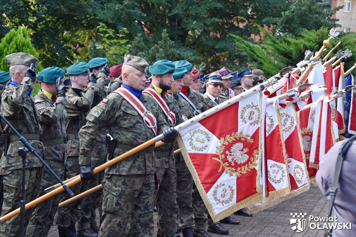 Trwają oławskie obchody Dnia Kombatanta Trwają oławskie obchody Dnia Kombatanta