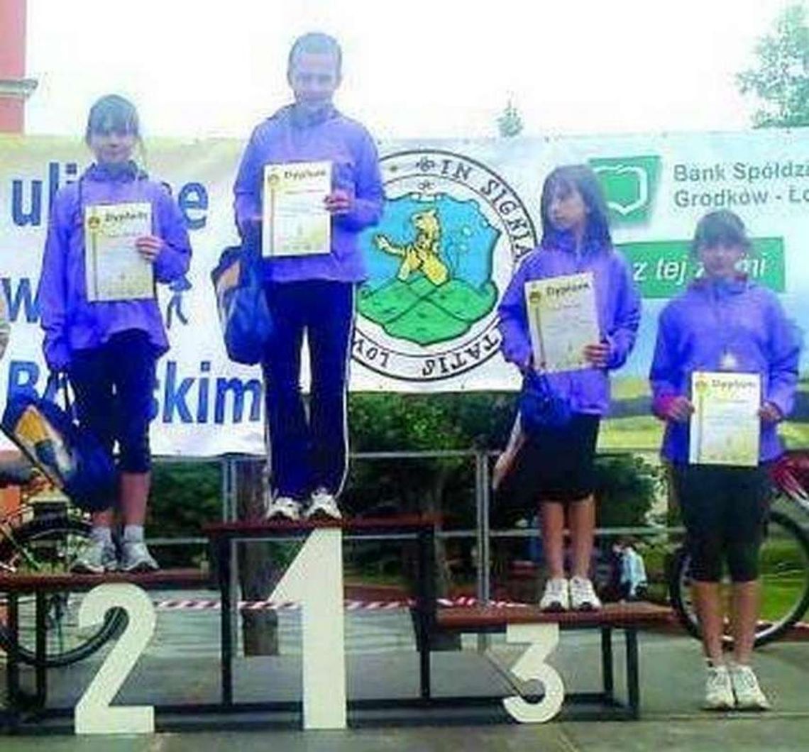 Trzy zwycięstwa biegaczy Zorzy Trzy zwycięstwa biegaczy Zorzy