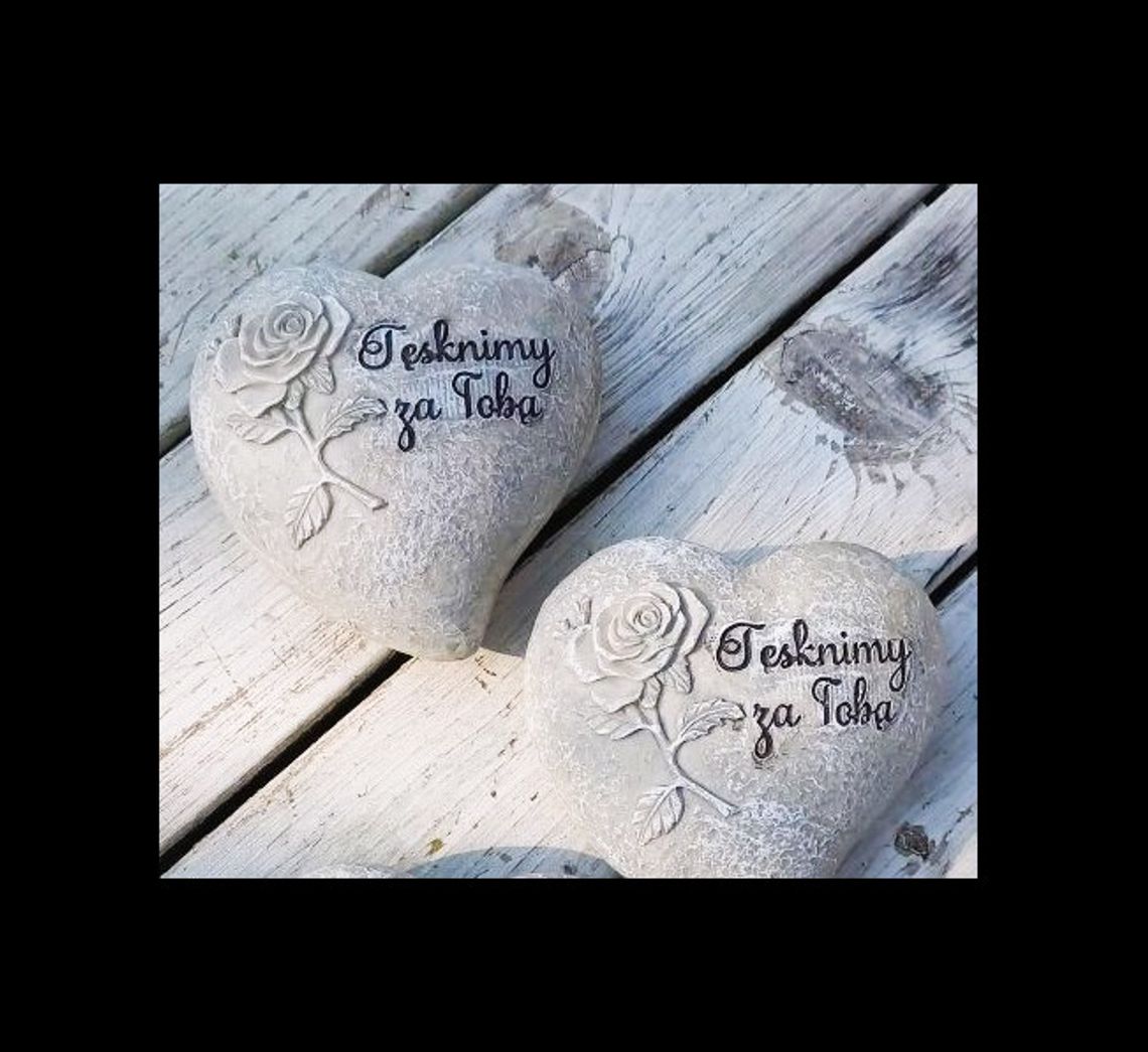 Tuż przed świętami skradł na cmentarzu serce