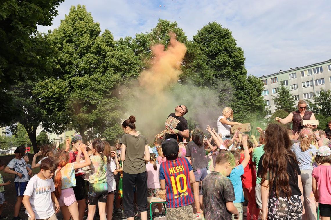 Udany piknik rodzinny w SP 6 w Oławie, czyli dobrze zgrani