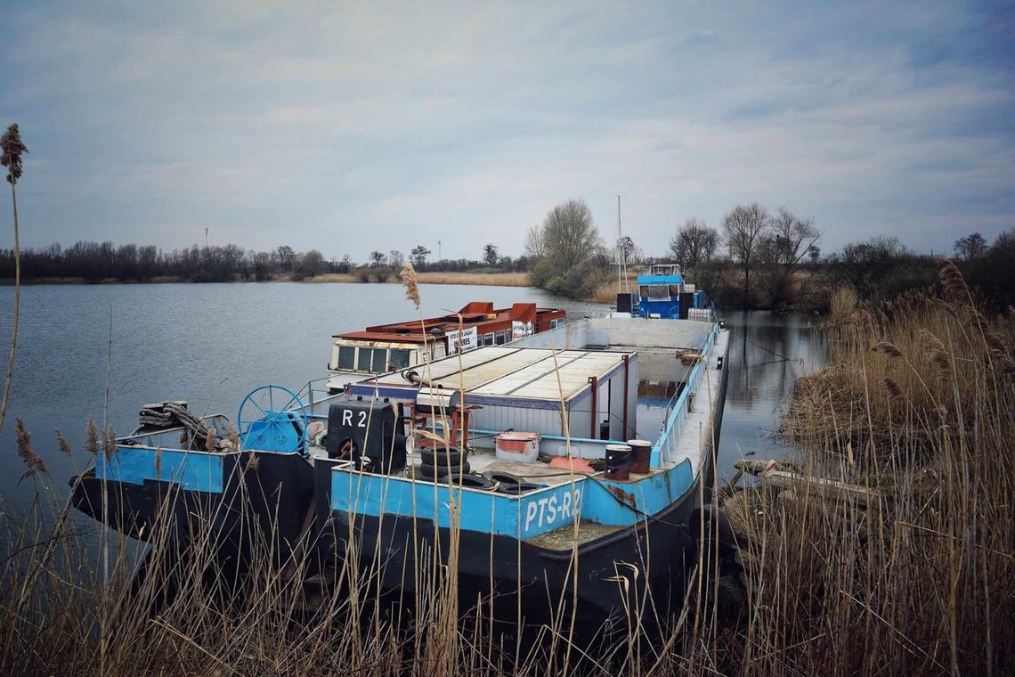 Ukryta i tajemnicza barka na brzegu Odry? Brzmi dobrze