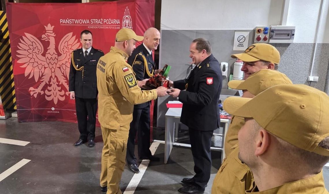 Uroczysta zmiana służby w JRG Jelcz-Laskowice. Kpt. Sławomir Malarz przeszedł na emeryturę Uroczysta zmiana służby w JRG Jelcz-Laskowice. Kpt. Sławomir Malarz przeszedł na emeryturę