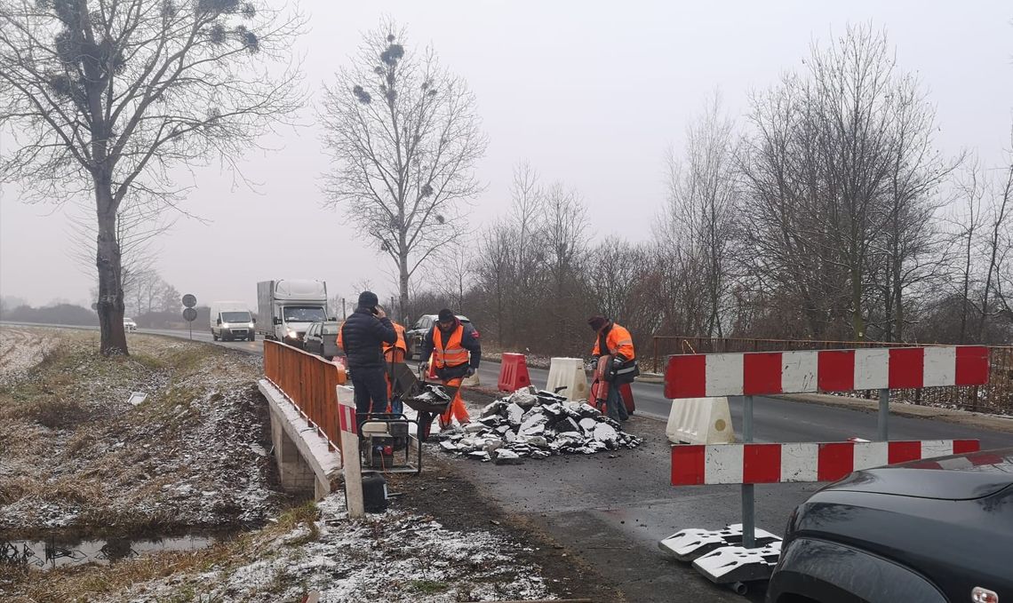 Utrudnienia na ruchliwej drodze