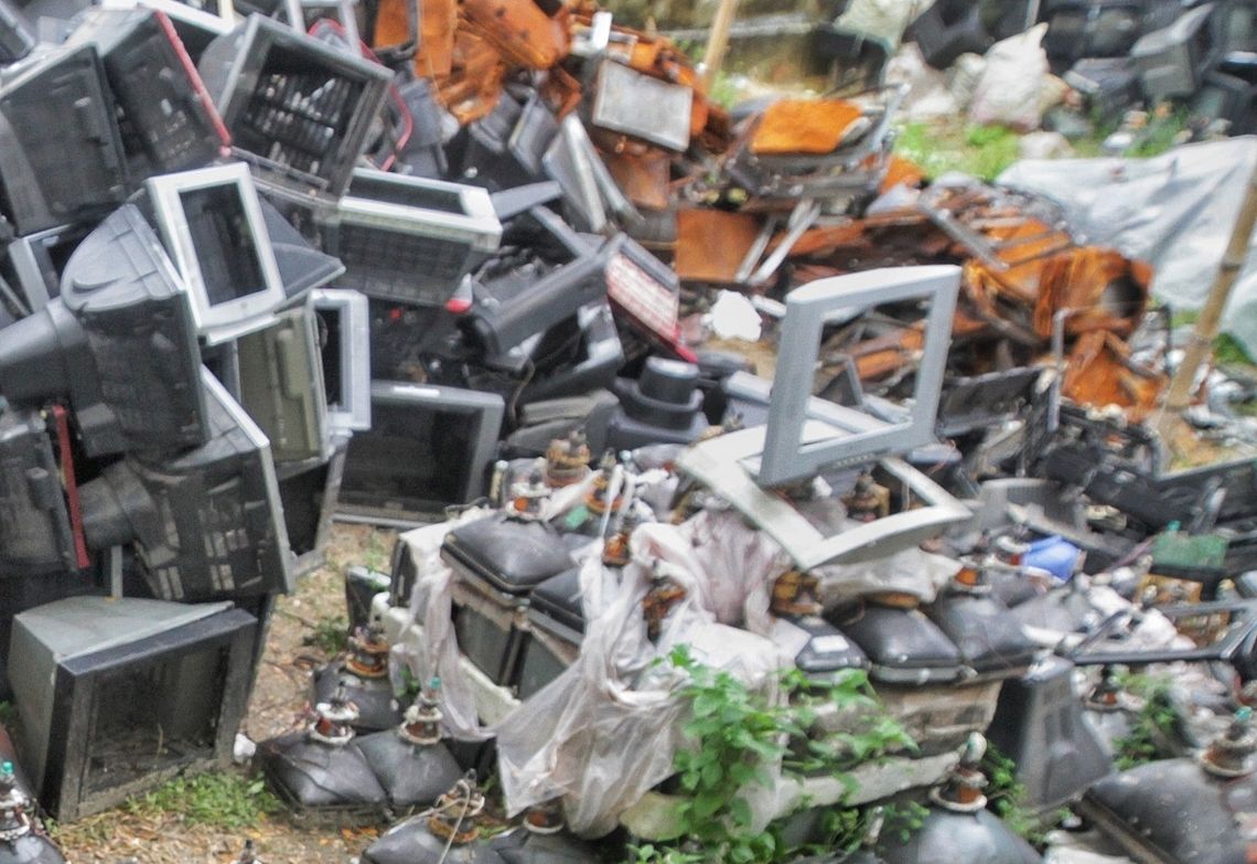 W gminie Jelcz-Laskowice odbierają zużyte sprzęty W gminie Jelcz-Laskowice odbierają zużyte sprzęty